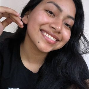 Meet your Posher, Gloria